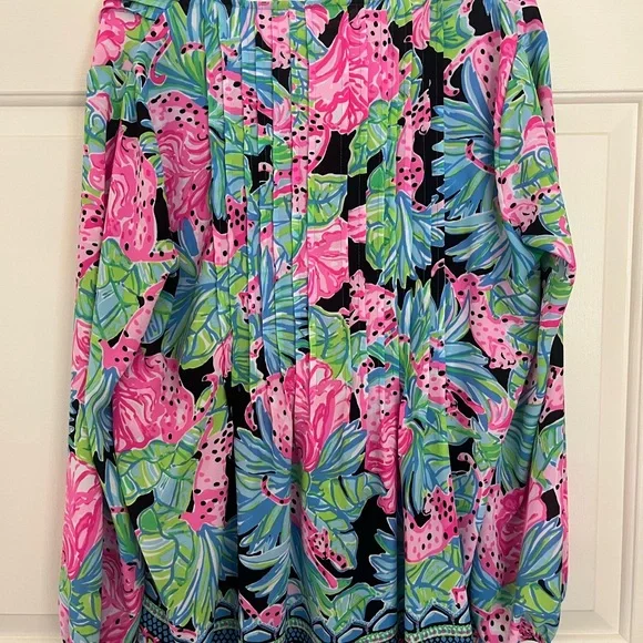 Lilly Pulitzer Vibrant Pink and Blue Leafy Tunic - Picture 7 of 7